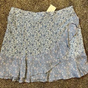 Sim & Sam Blue Floral Skirt NWT
